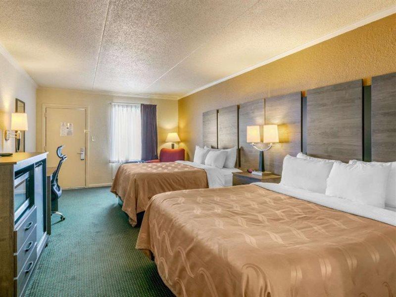 Quality Inn Manchester Exterior photo